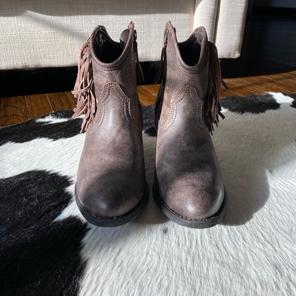 ARIAT booties with tassels - Picture 7 of 9